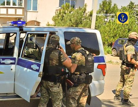 В оккупированном Мариуполе россияне ужесточили проверки населения, есть пропавшие люди, - Андрющенко 02