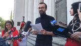 Лещенко требует от Луценко снять с него депутатскую неприкосновенность