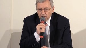 "Неправда, что существование Украины является необходимым условием существования свободной Польши", - представитель польского МИДа Парис