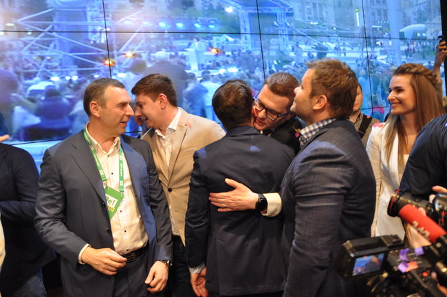 У штабі Зеленського відсвяткували перші результати екзит-полів 07
