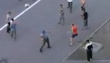 Кавказцы избили российских десантников в день ВДВ в Москве. ВИДЕО.