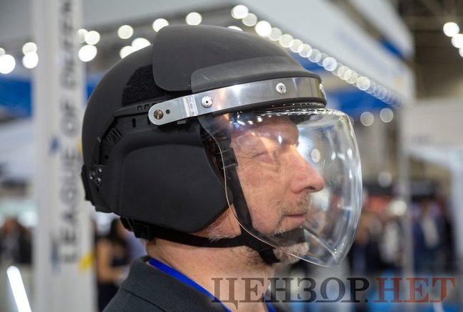 Kyiv hosts major weapons fair: Arms and Security 2021 05