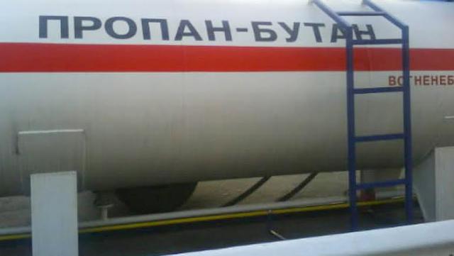 Налоговики разоблачили сеть нелегальных автозаправок в Днепре 03