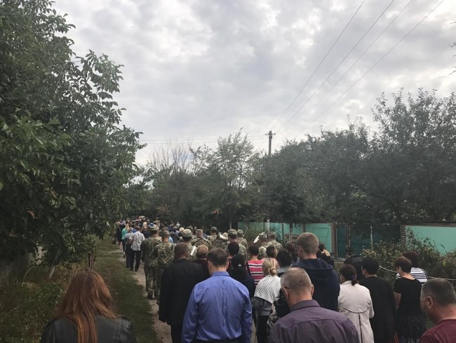 Воина 58-й ОМБ Владислава Карпуна, погибшего на Донбассе, похоронили в Полтавской области 03