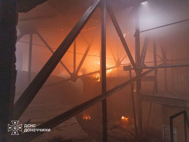 Палац Культури і Техніки НКМЗ атаковано у Краматорську