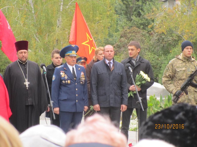 Мер Мелітополя Іван Федоров: Сьогодні більше ніж 15 мелітопольських активістів у полоні. У росіян є в місті безмежна сила, але підтримки нема 02