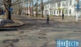 К приезду Януковича в Николаеве помыли дороги. ФОТО