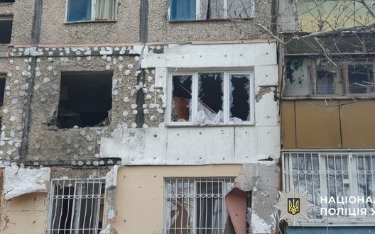 Три людини загинули і 12 - поранені, зокрема дитина, внаслідок ворожих ударів по Херсонщині