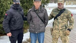 Агітував за приєднання до РФ та поширював інформацію про "турботливих" рашистів: СБУ затримала зрадника на Харківщині. ФОТО