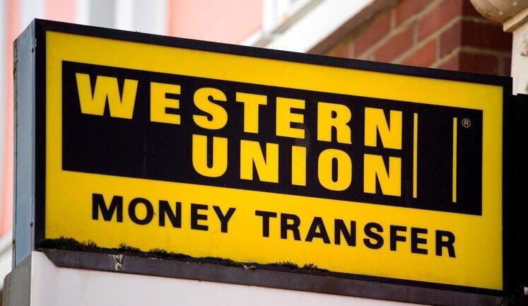 Western Union скасувала комісію за грошові перекази з Польщі в "Приватбанк"