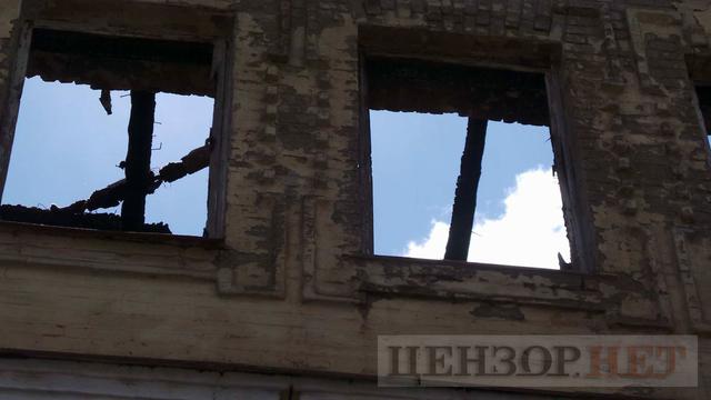 Наслідки масштабної пожежі в центрі Києва 06