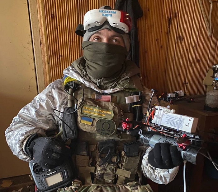 Виробник FPV-дронів Ескадрон: Поки ми не погодились на умови і не вжили заходів фінансового характеру, нас не впустили на митниці 01
