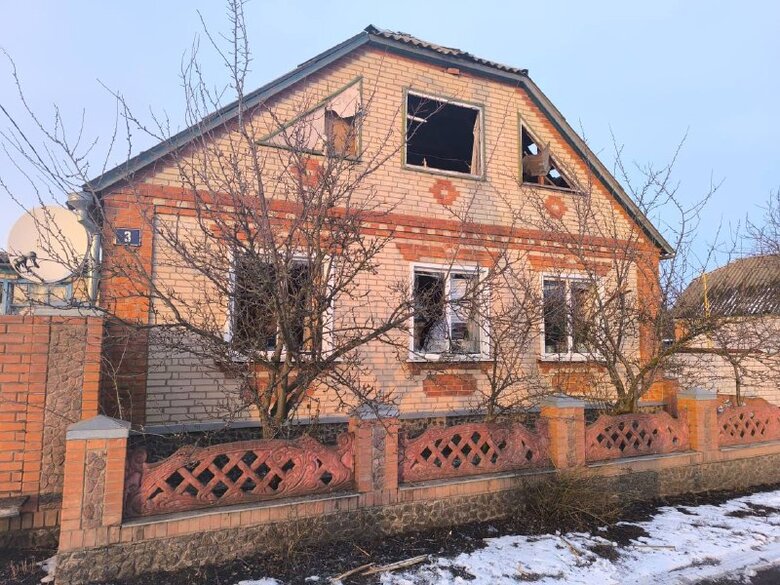 Оккупанты ударили КАБами по Золочеву на Харьковщине