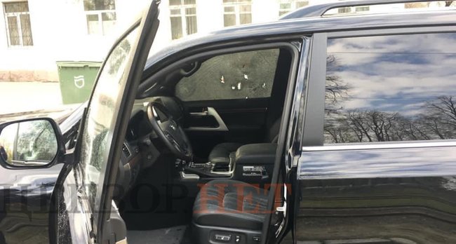 В Днепре киллер расстрелял водителя Land Cruiser и скрылся, введена операция Сирена 06