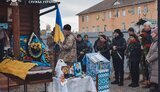 співак