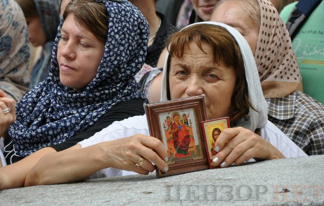 Онуфрій, Новинський, Бойко і віряни: як УПЦ МП хресну ходу проводили 48