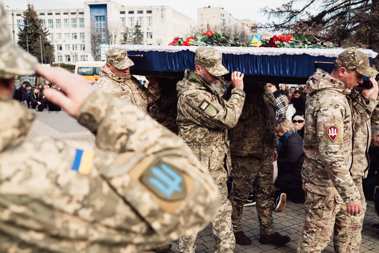 In Brovary, bid farewell to soldier Oleksandr Fatieiev, who died in battle against ruscists in Luhansk region, was held 28