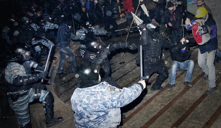"Беркутня" вишикувалася навпроти нас", - спогади 93-ї бригади ЗСУ про розгін Майдану в 2013