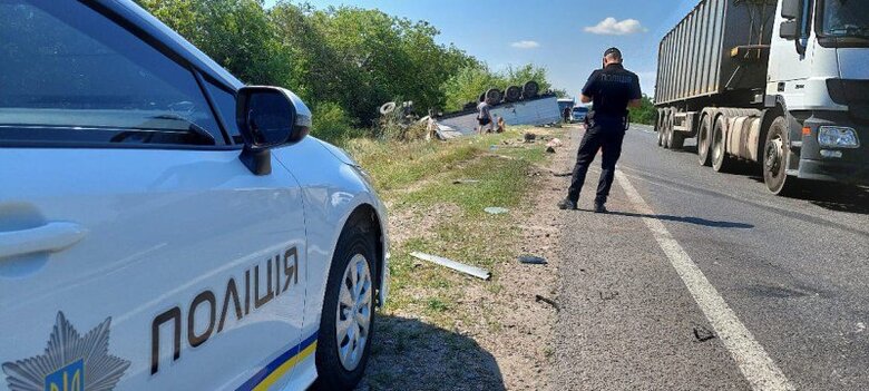 Truck and SUV collided in Odesa: four people died, including child 03