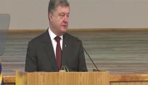 "Transporting soldiers in boxcars is no more acceptable," - Poroshenko