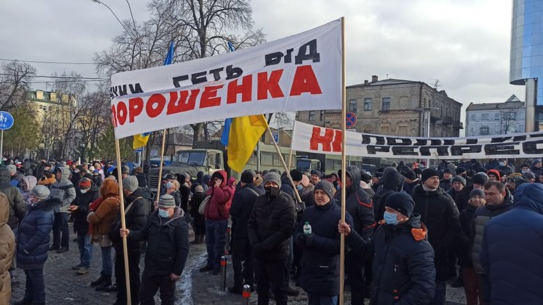 Печерський суд обирає запобіжний захід Порошенку 29