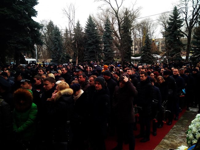 С погибшим в перестрелке полицейским Сергеем Пригариным простились в Одессе 03