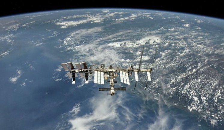 Шість регіональних українських телеканалів починають мовлення на супутнику