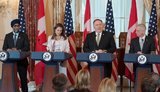 Главы внешнеполитических ведомств и министры обороны США и Канады выступили с совместным осуждением агрессии России в Азовском море
