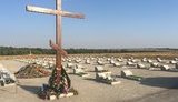 ДНК-экспертиза, пророчества экстрасенсов, атаки на страницу "Правого сектора". Мать спецназовца не верит в гибель сына