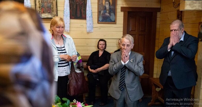 У Києві попрощалися з дисидентом і політв’язнем Василем Овсієнком 02