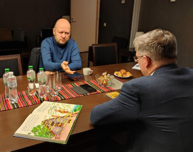 Кожен російський танк, який знищено в Україні, не атакуватиме нашу землю, - посол Естонії Каймо Кууск 06 Кожен російський танк, який знищено в Україні, не атакуватиме нашу землю, - посол Естонії Каймо Кууск 06