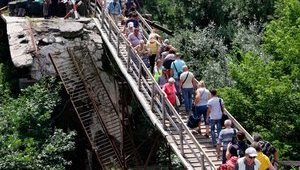 Будівельники відвідають Станицю Луганську в понеділок для огляду обсягу робіт щодо відновлення моста, - Волкер