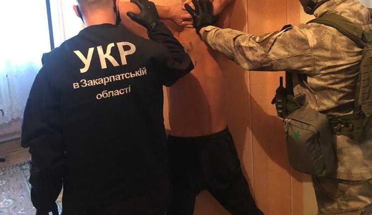 Полиция в Кривом Роге задержала банду налетчиков, ограбивших на Закарпатье ювелирный магазин на 2 млн. ВИДЕО+ФОТОрепортаж