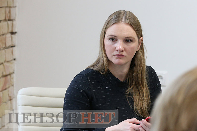 Вирок раднику Путіна, який фактично відповідав за окупацію Криму, досі не набрав законної сили. Ця історія доводить, що суди не вважають такі справи пріоритетними, - правозахисниця Ольга Решетилова 05 Вирок раднику Путіна, який фактично відповідав за окупацію Криму, досі не набрав законної сили. Ця історія доводить, що суди не вважають такі справи пріоритетними, - правозахисниця Ольга Решетилова 05