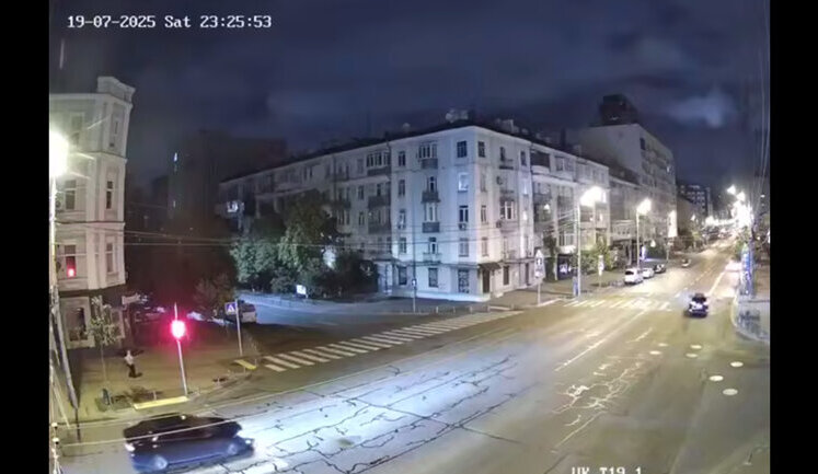 Prosecutor’s office employee Molochny hit woman in pedestrian zone in Kyiv and tried to flee scene of accident. VIDEO
