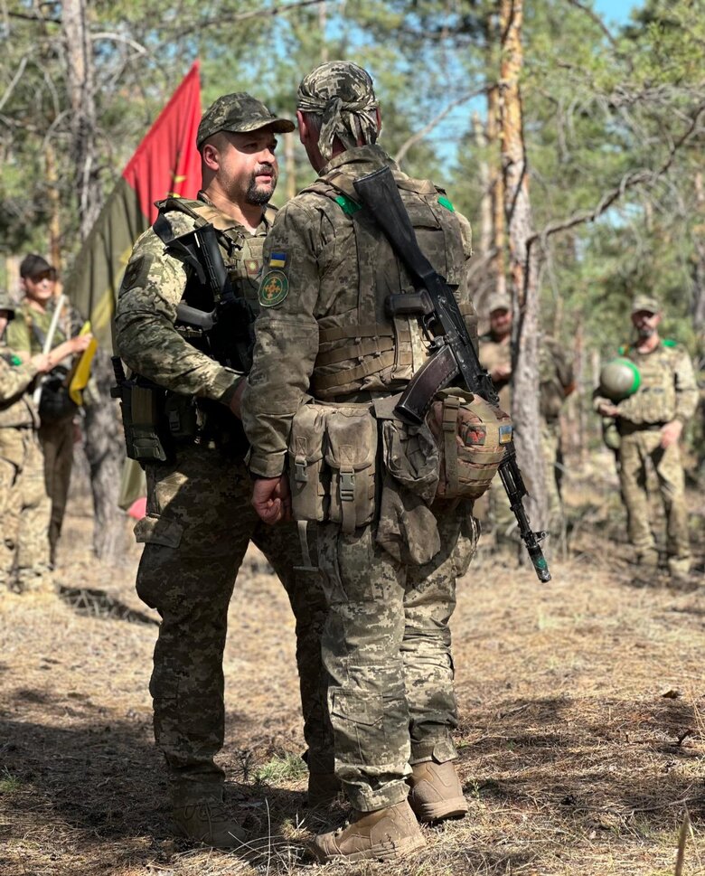 Нагородження воїнів 516 батальйону до Дня захисників і захисниць України 07