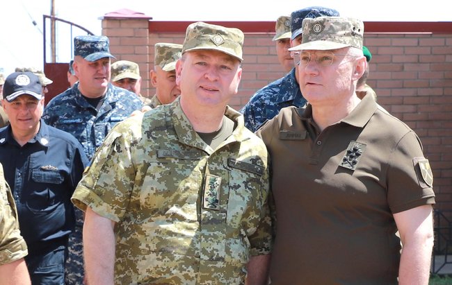 Хомчак вивчив ситуацію з безпекою на острові Зміїний, - Генштаб 01