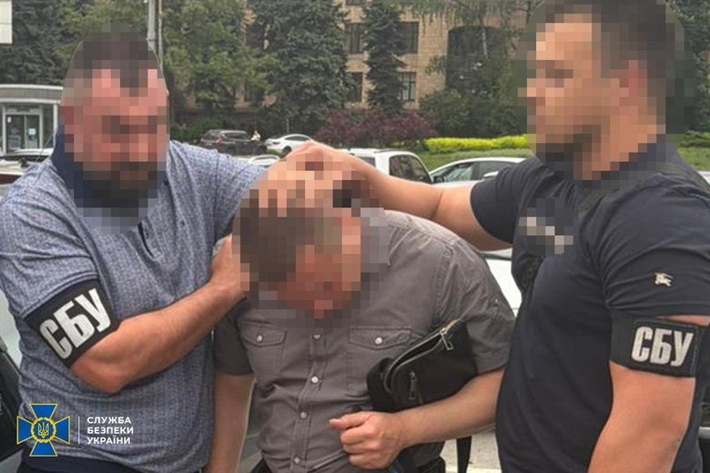 адвокат помогал уклонистам