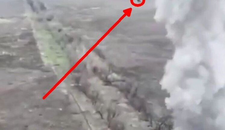Record-breaking flight: body of occupier rises several dozen metres into air after attack by Ukrainian soldiers. VIDEO