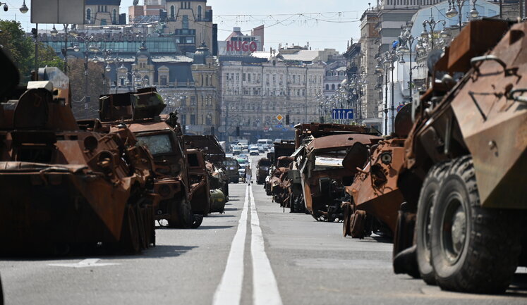 Выставка уничтоженной военной техники РФ на столичном Крещатике. ВИДЕО+ФОТОрепортаж