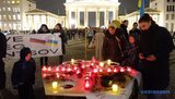 В центре Берлина почтили память жертв Голодомора и протестовали против российской агрессии в Украине. ФОТОрепортаж
