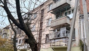 Ворог атакував Нікопольщину артилерією та FPV-дронами: пошкоджено бібліотеку та житлові будинки. ФОТОрепортаж