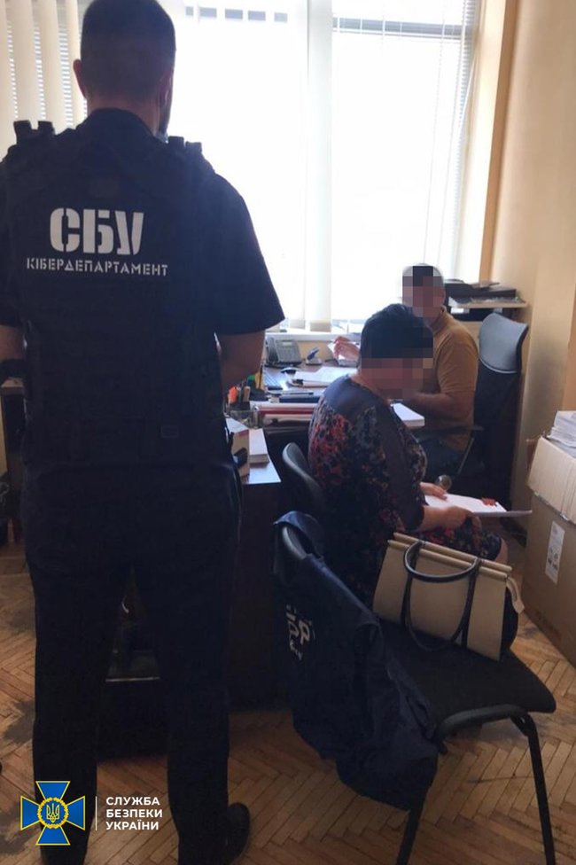 Действующий руководитель Госгеокадастра на Черниговщине уведомлен о подозрении за махинации с с/х землей, - СБУ 01
