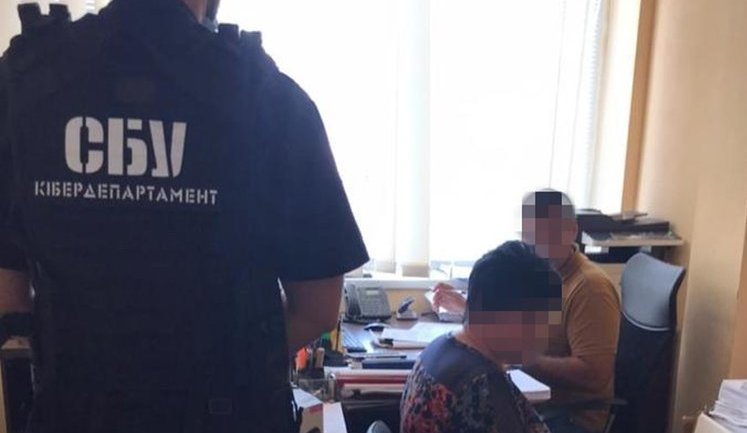 Действующий руководитель Госгеокадастра на Черниговщине уведомлен о подозрении за махинации с с/х землей, - СБУ. ФОТО