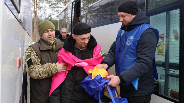 Ukraine and Russia exchanged prisoners on 6 March