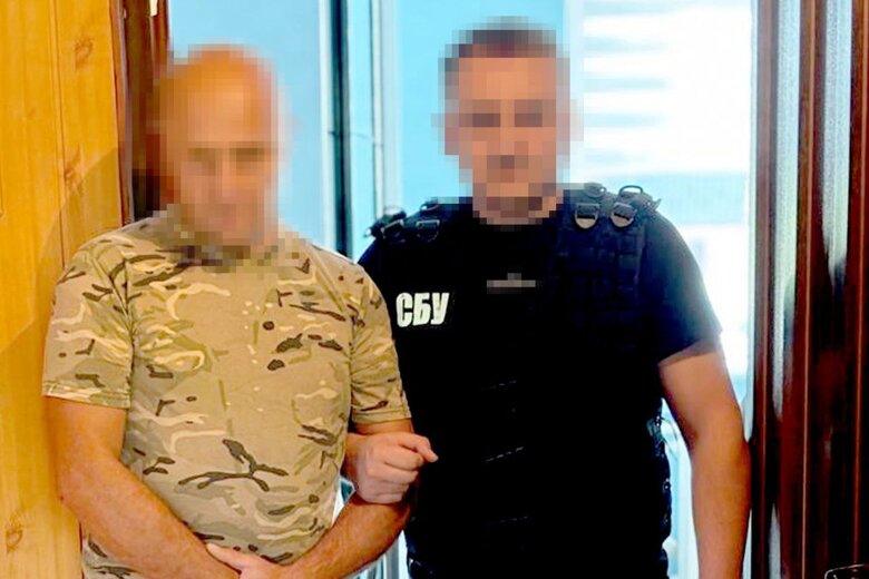 Затримано чоловіків, які торгували трофейною зброєю
