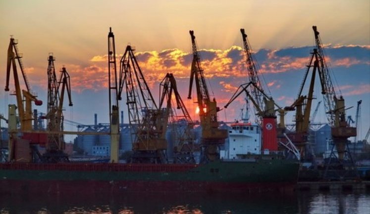 Росія атакувала Ізмаїльський порт: пошкоджені термінали та енергетична інфраструктура, – АМПУ