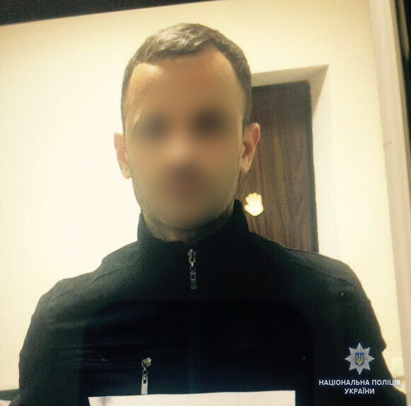 Программировал на бесконтрольную выдачу наличных: в Одессе задержан житель Луганщины, инфицировавший банкоматы вредоносным ПО 01