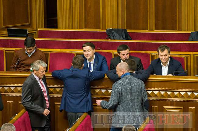 Суркіс вивчає годинник за 31 млн франків, інвестпроєкт з принцесою нардепа від СН Задорожного і аргументи для людей від агропідприємця мажоритарщика Бакунця, - робота ВР 13 листопада 06