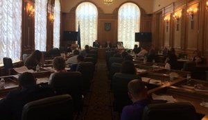 по круглый стол заложникам